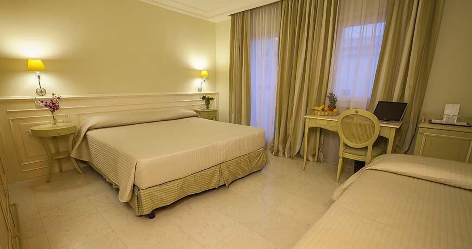 Palace Hotel เวียสเต ภายนอก รูปภาพ
