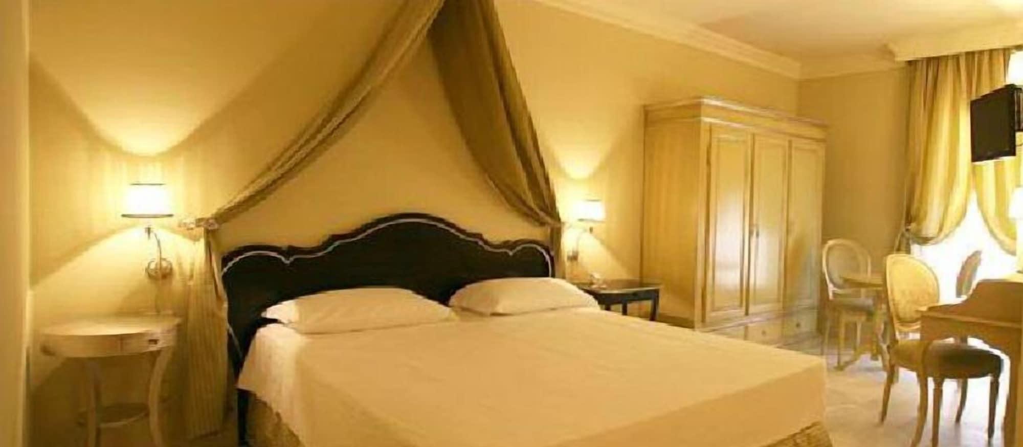 Palace Hotel เวียสเต ภายนอก รูปภาพ