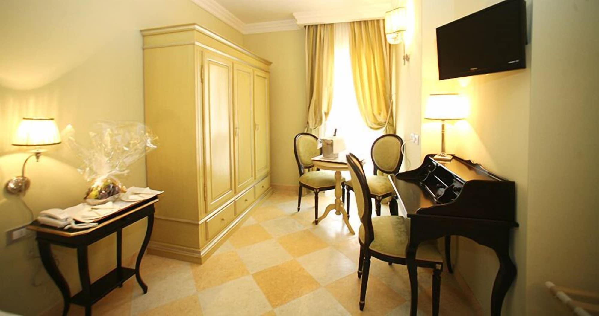 Palace Hotel เวียสเต ภายนอก รูปภาพ